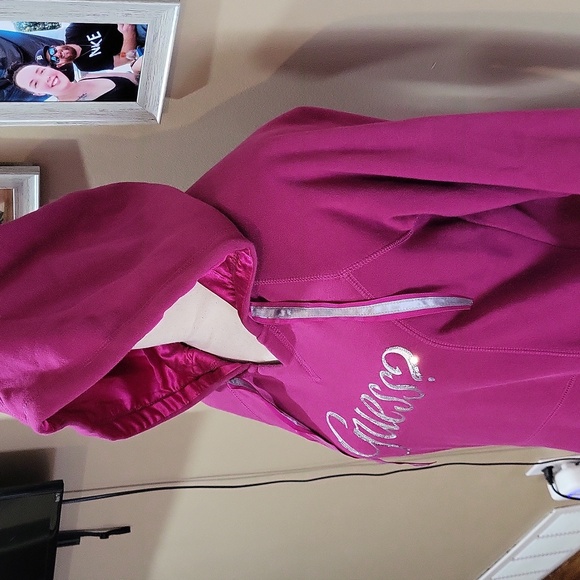 Guess Hoodie - Picture 4 of 13